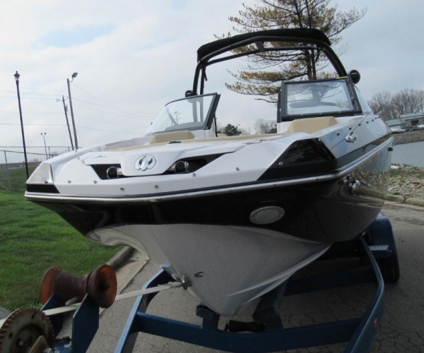 Used Boats For Sale in Indianapolis, Indiana by owner | 2016 Scarab 255 HO Platinum Series